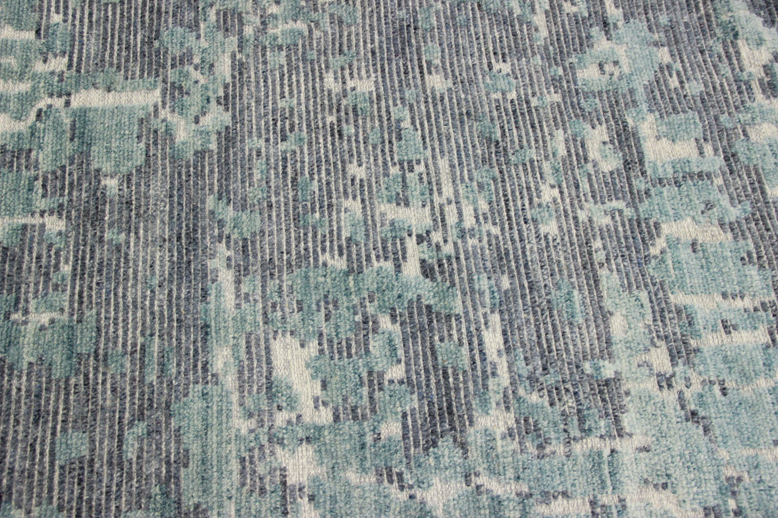 Ava Hand Made Woolen Rug