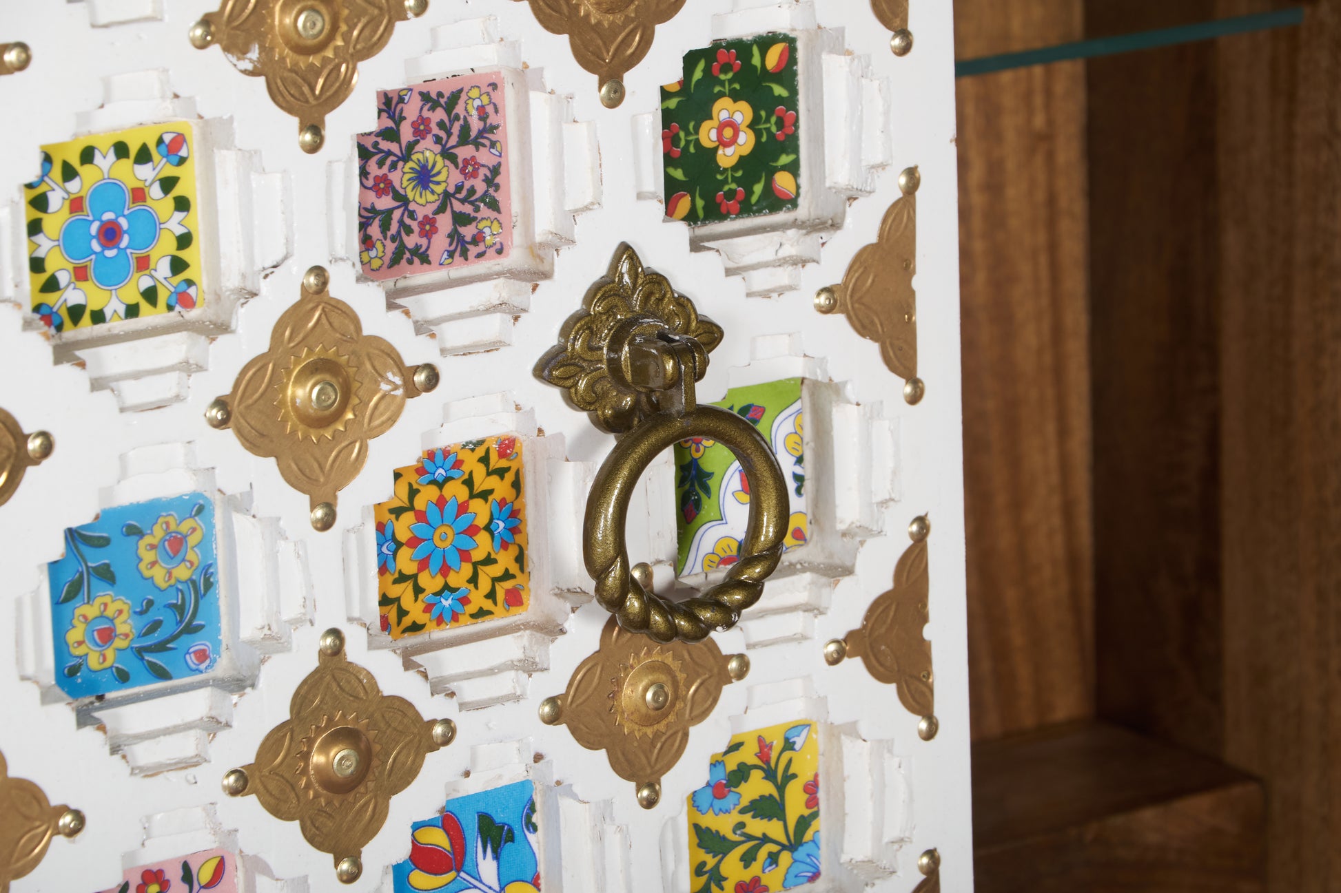 Aura Hand carved Altar