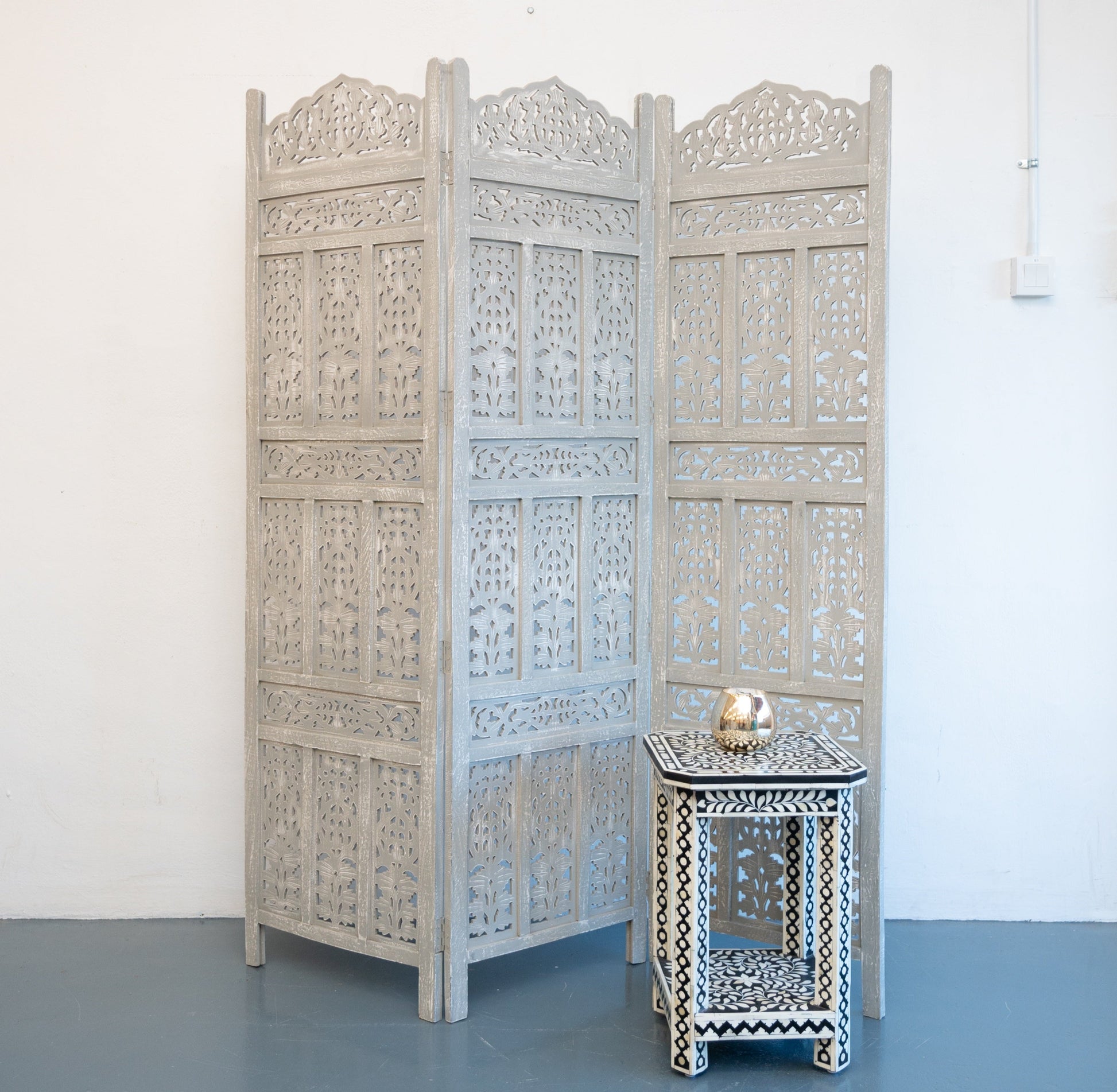 Mark Carved Room Divider