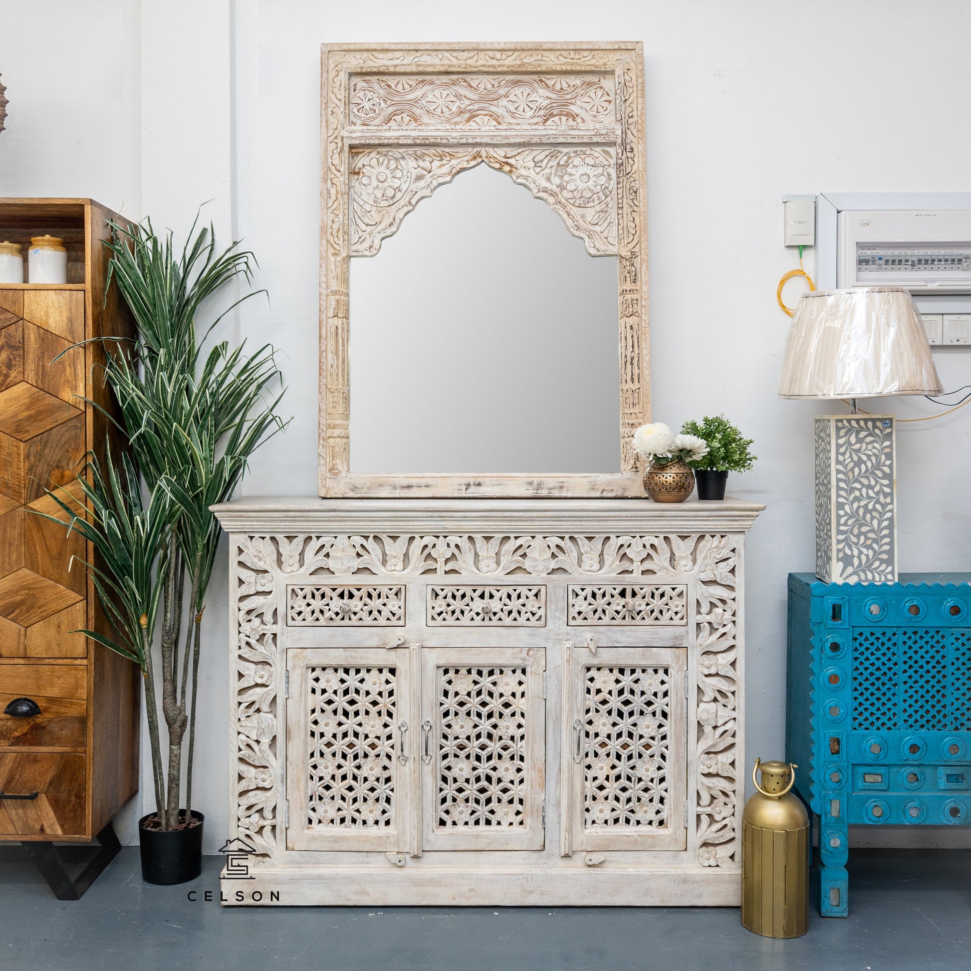 Enzzo Hand Carved Wooden Sideboard