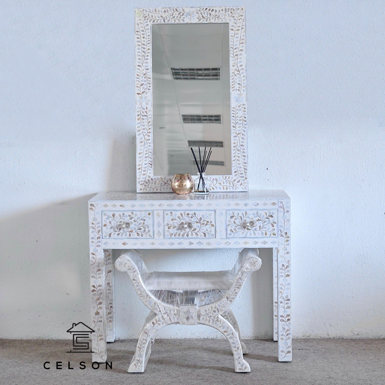 Evin Mother of Pearl Inlay Vanity