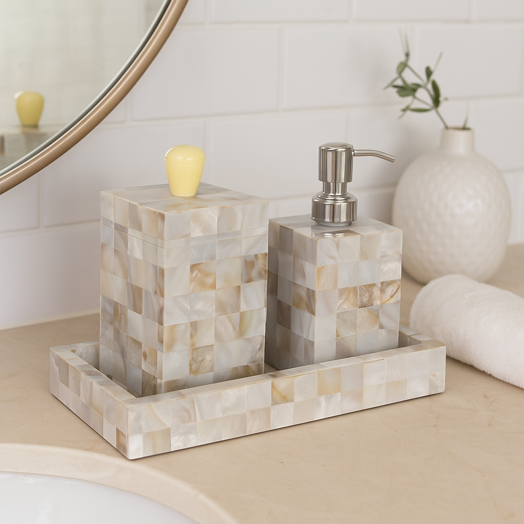 Kyle Mother of Pearl Bathroom Set/3