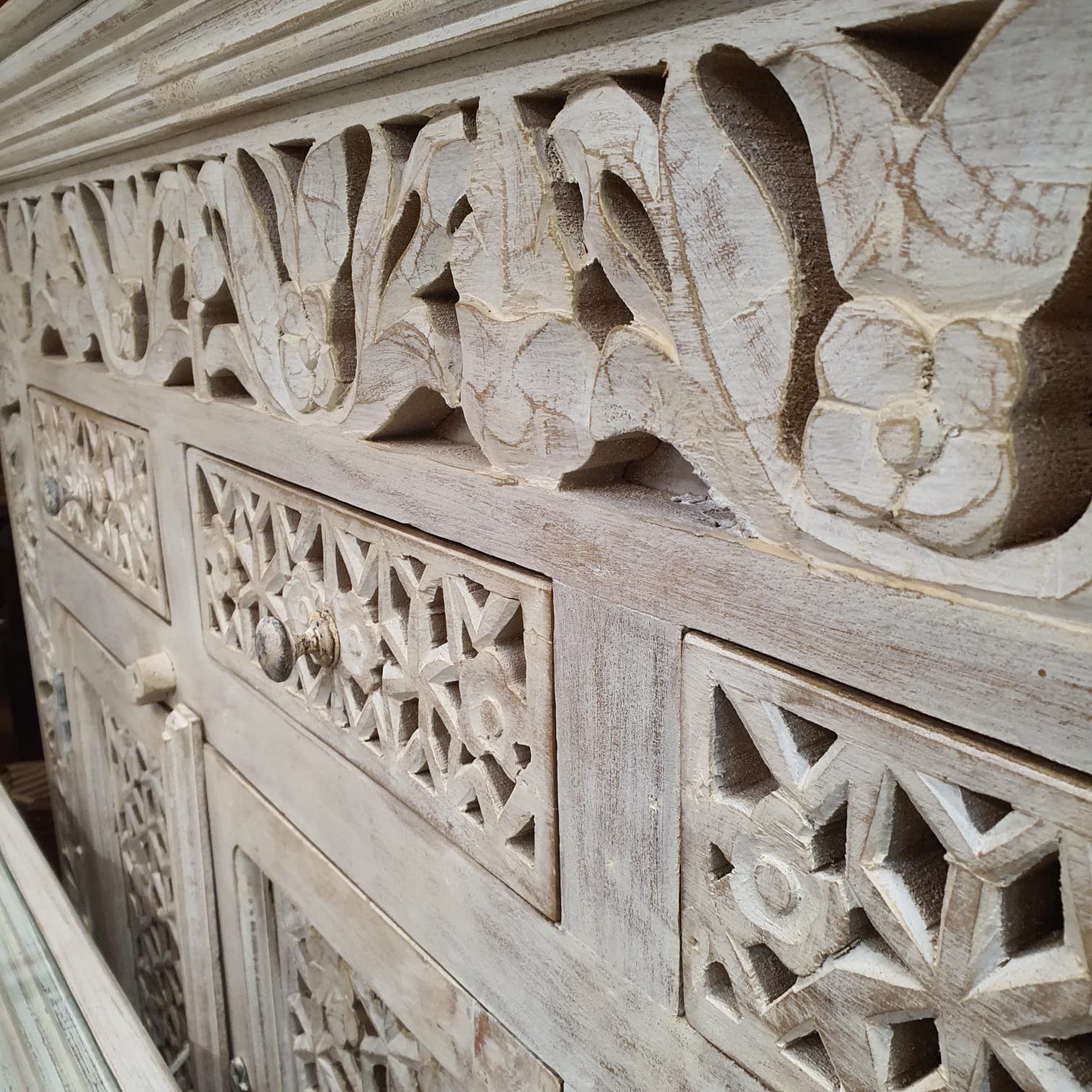 Enzzo Hand Carved Wooden Sideboard