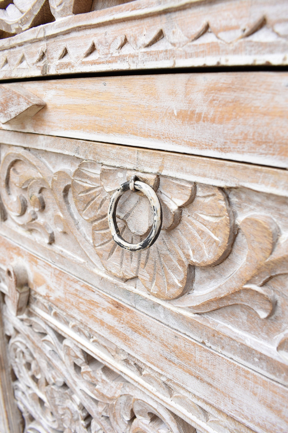 Colin Hand Carved Almirah