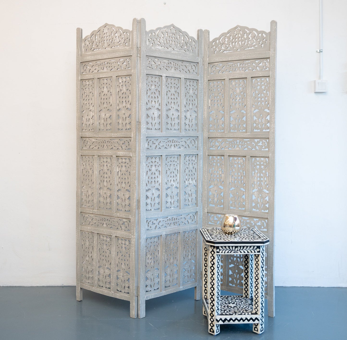 Mark Carved Room Divider