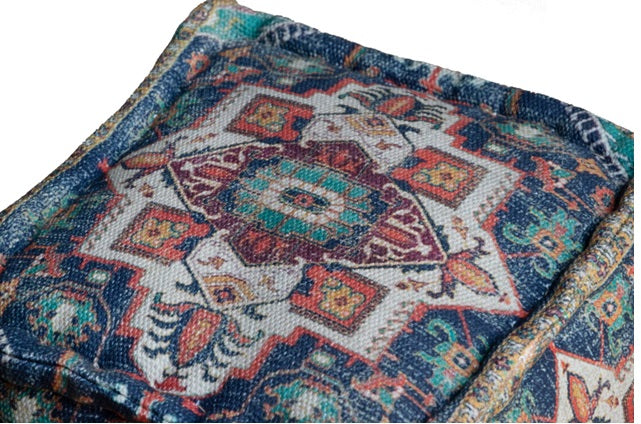 Noora Pouf