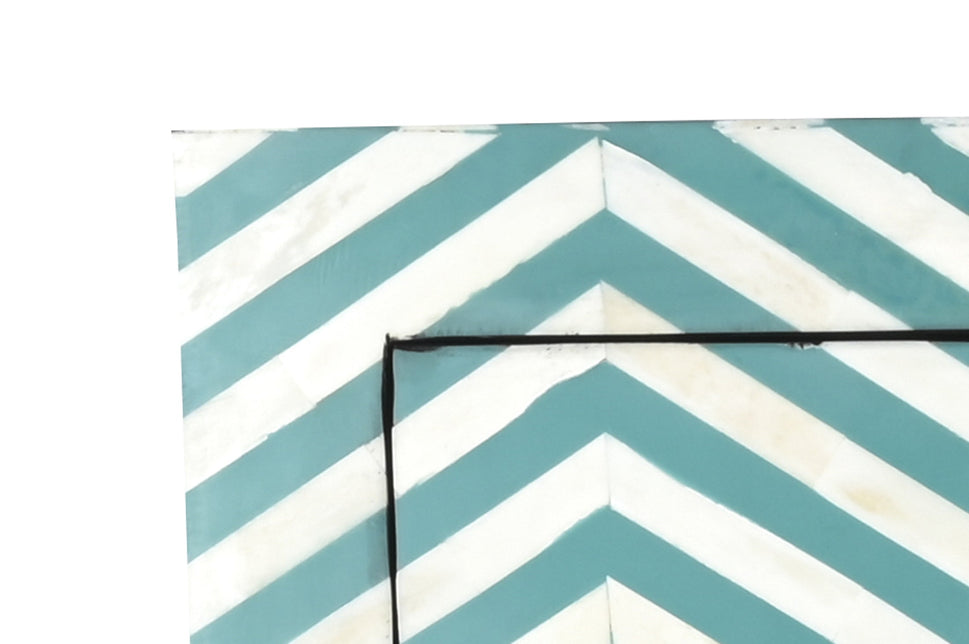 Hirsch Bone Inlay Bedside