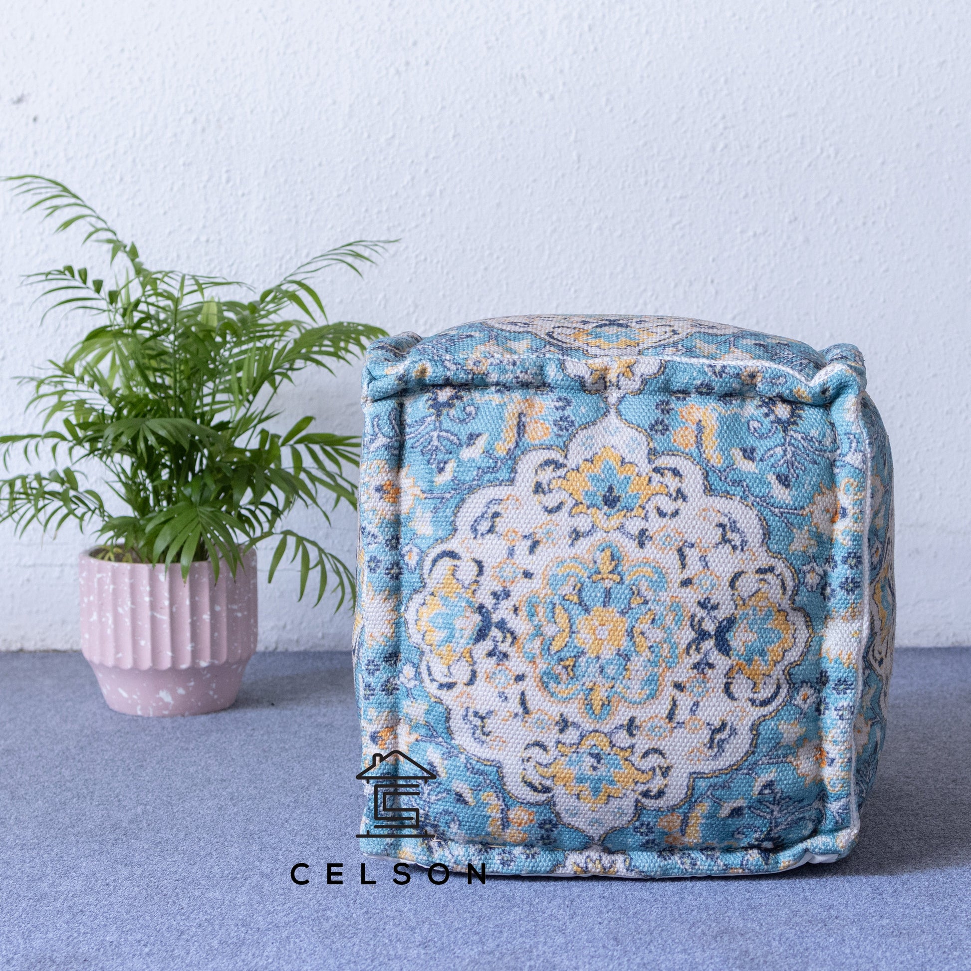 Noora Pouf