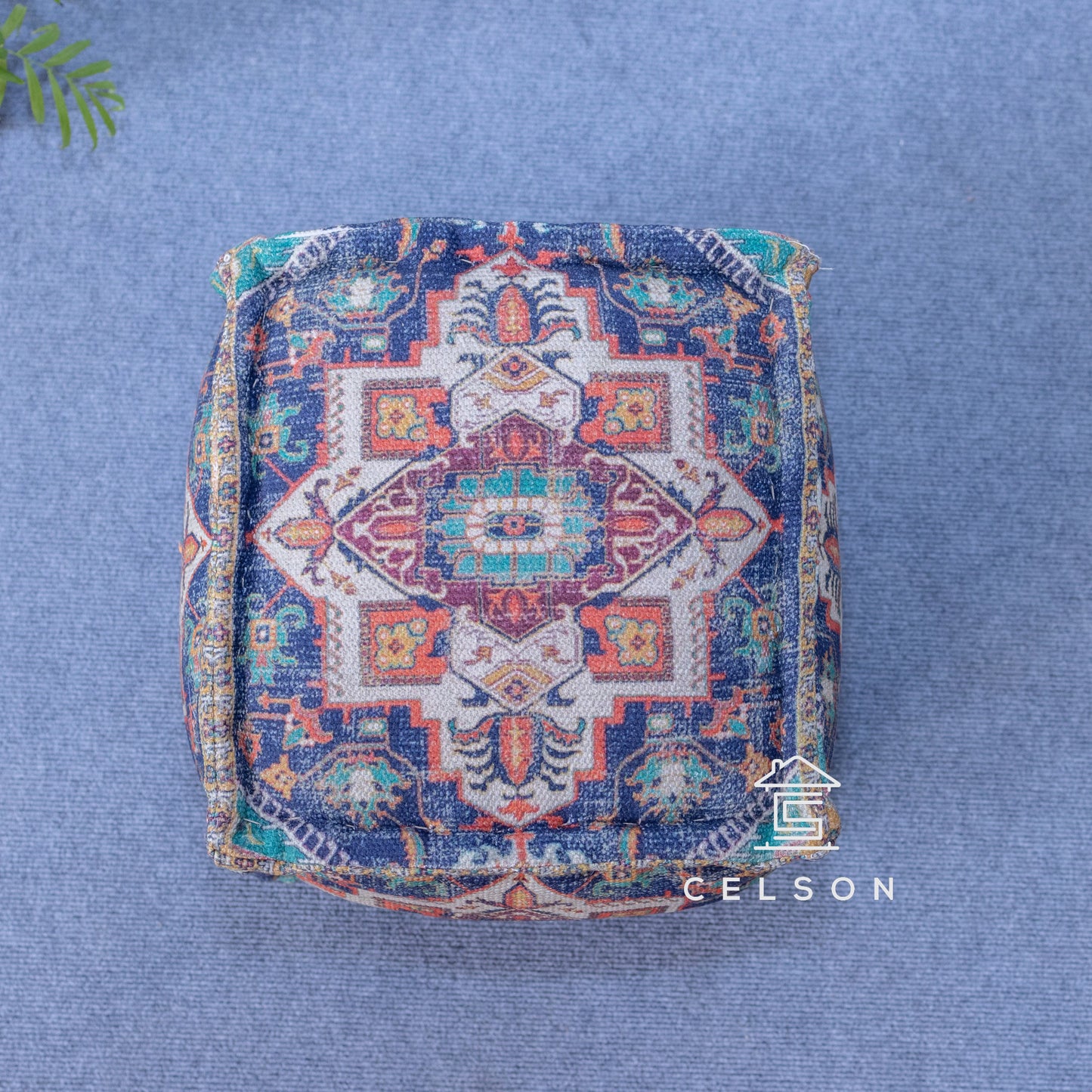 Noora Pouf