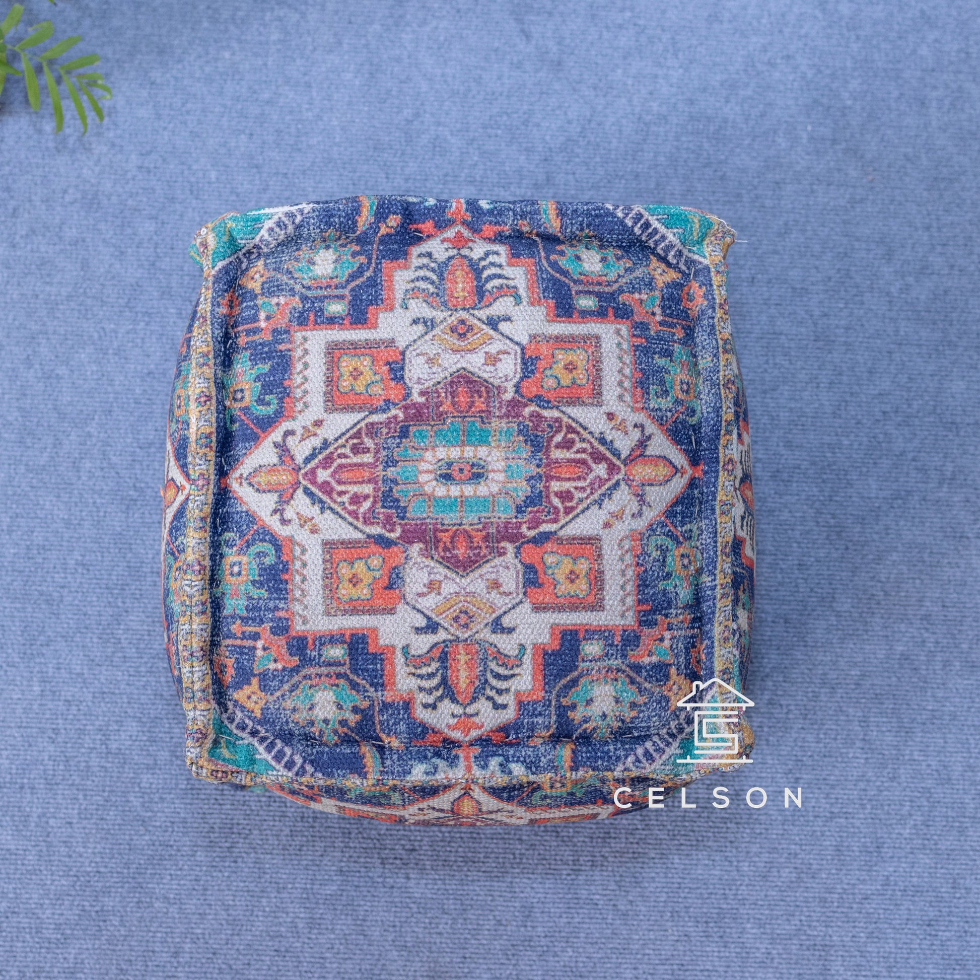 Noora Pouf