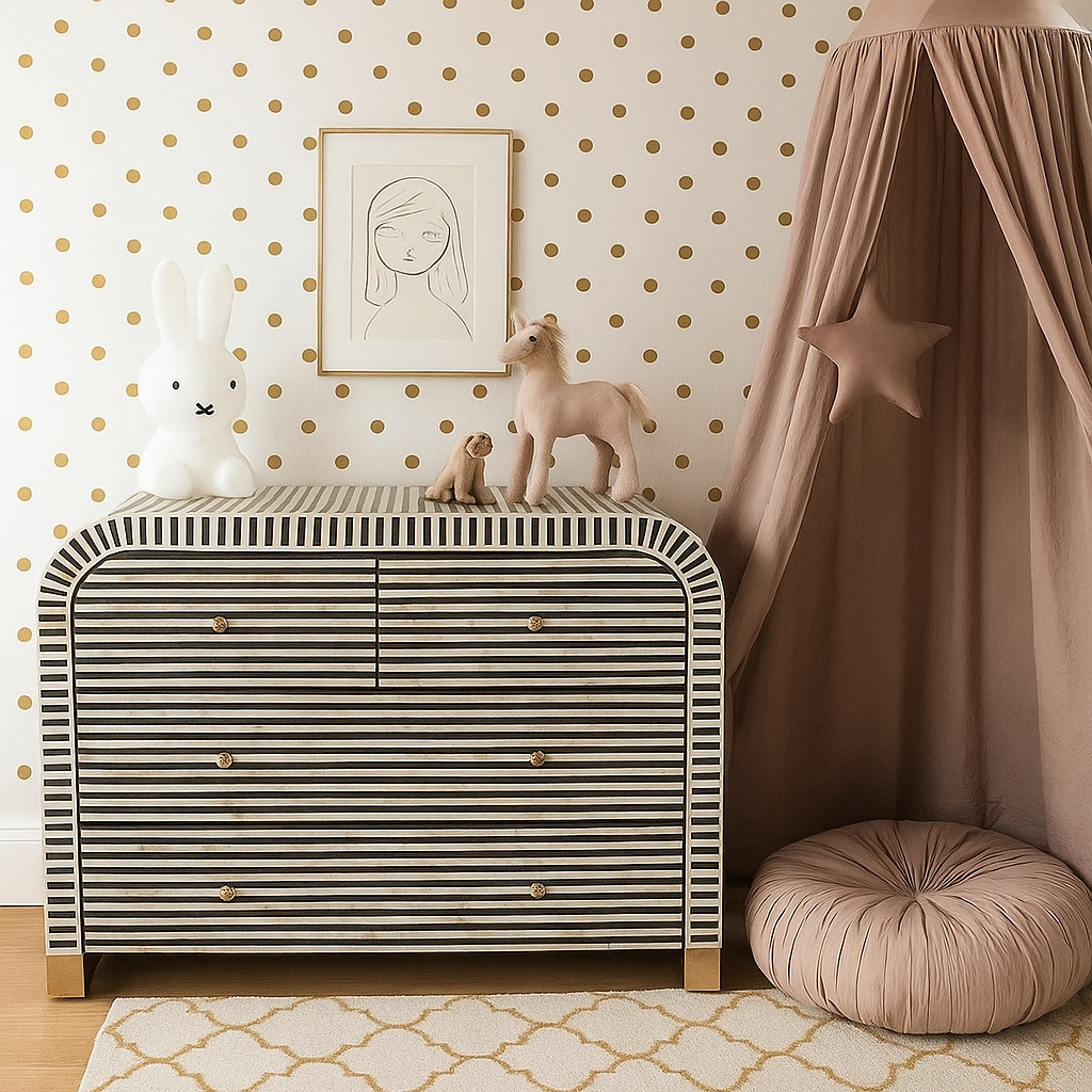 Kivi Bone Inlay Chest