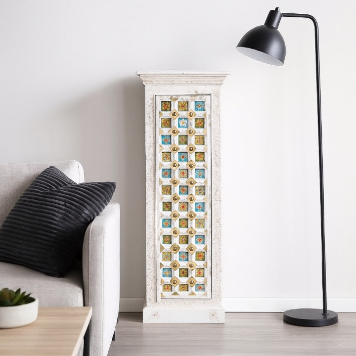 Lizy Hand Carved Amirah