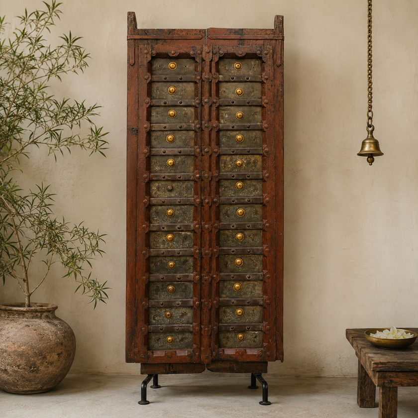 Ivaan Vintage Indian Door on Metal Stand